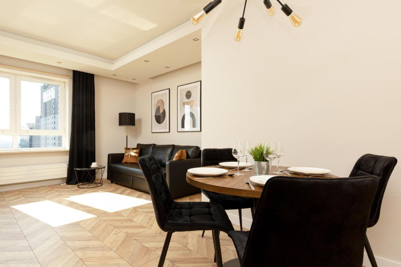 Platinum Towers Apartment With Parking By Renters Prestige Warsawa Bagian luar foto