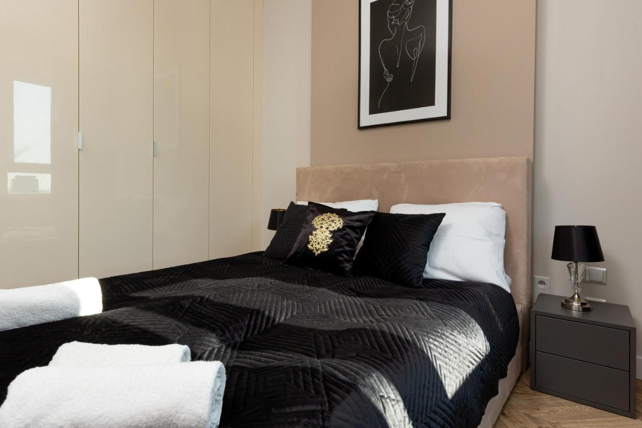 Platinum Towers Apartment With Parking By Renters Prestige Warsawa Bagian luar foto