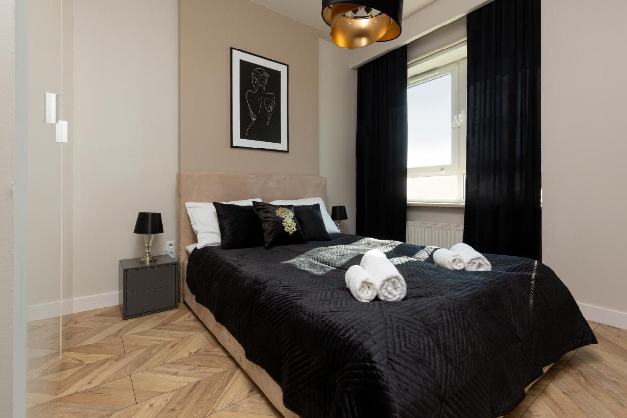 Platinum Towers Apartment With Parking By Renters Prestige Warsawa Bagian luar foto
